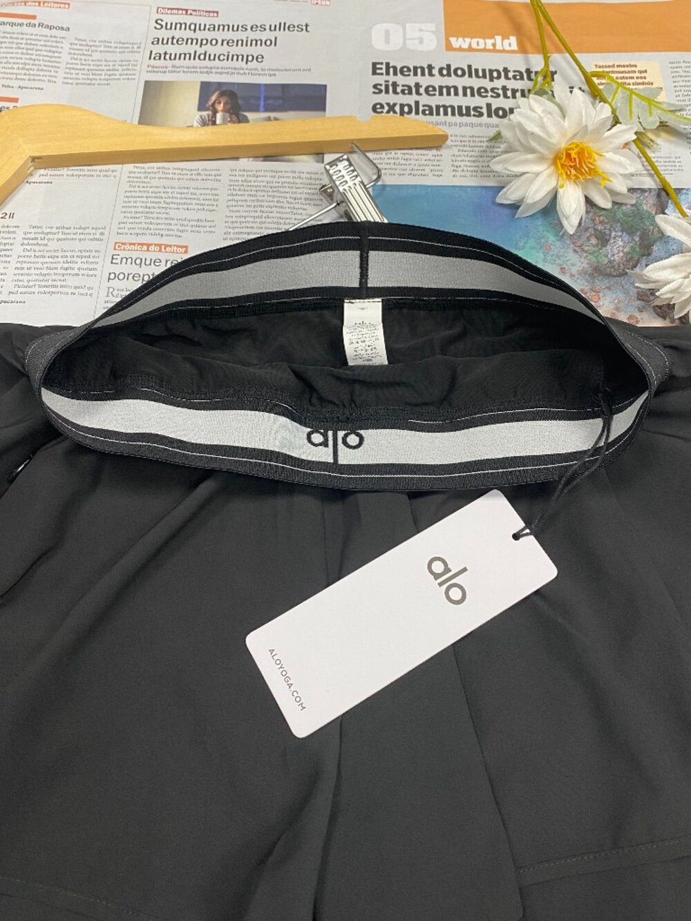 Brand New ALO Yoga🏸Black Match Point Short Relaxed Fit - Picture 4 of 9